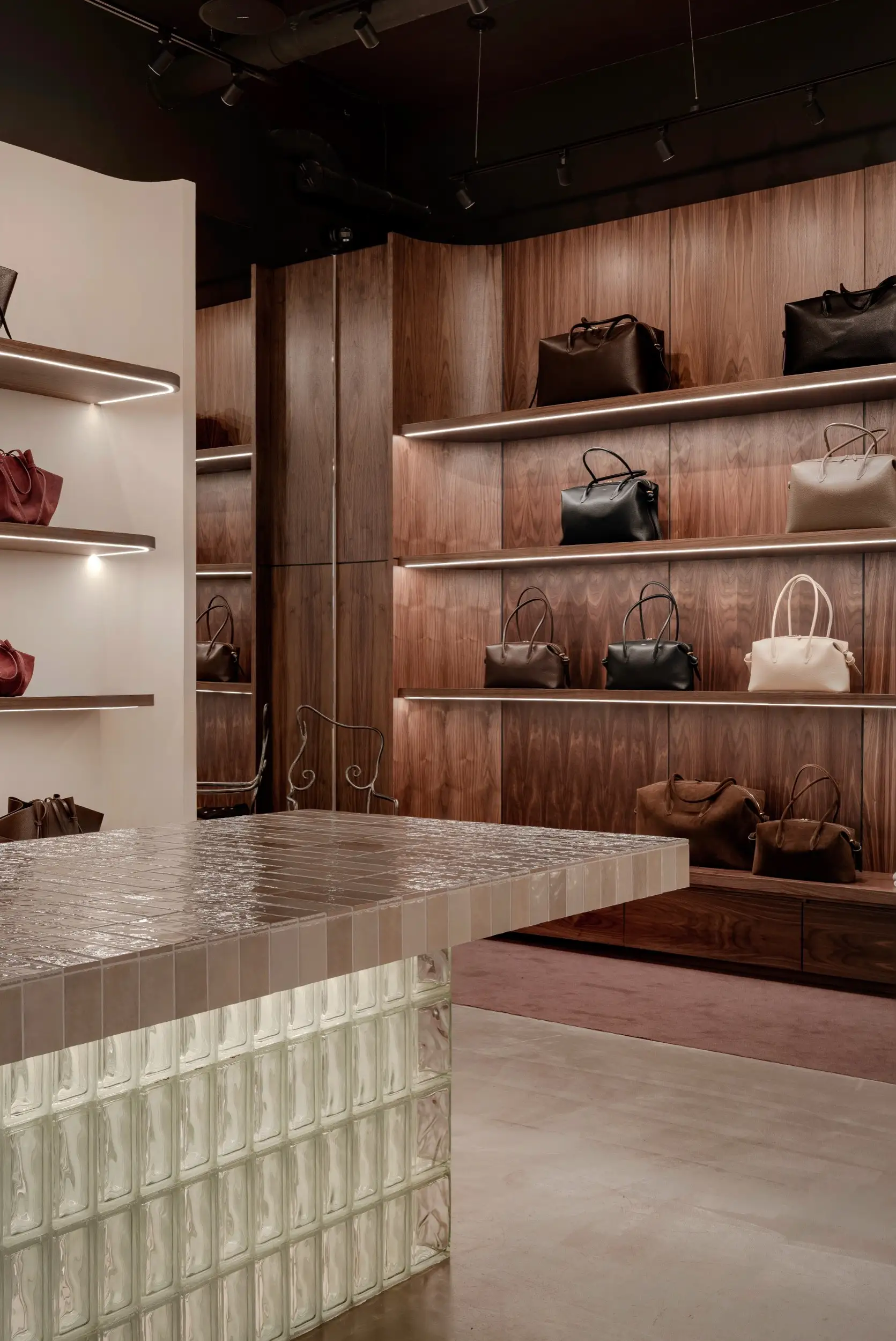 Yuzefi, Marylebone, London, photograph 21 of 25